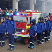 Mini-Retter Lauenburg, Übergabe LF XXS, Minilöschfahrzeug, Rollcontainer, Munk, Blaulicht, Martinhorn, Kinder, Kinderfeuerwehr, Präsentation