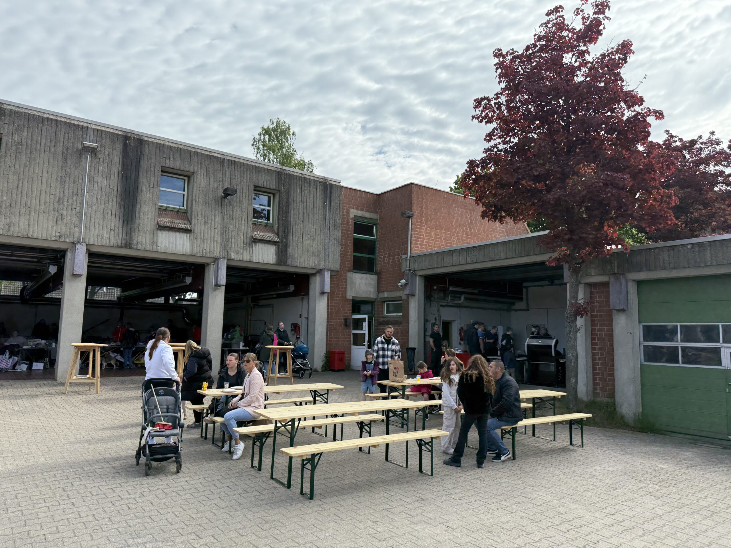 Mini-Retter veranstalten zweiten großen Flohmarkt - 6