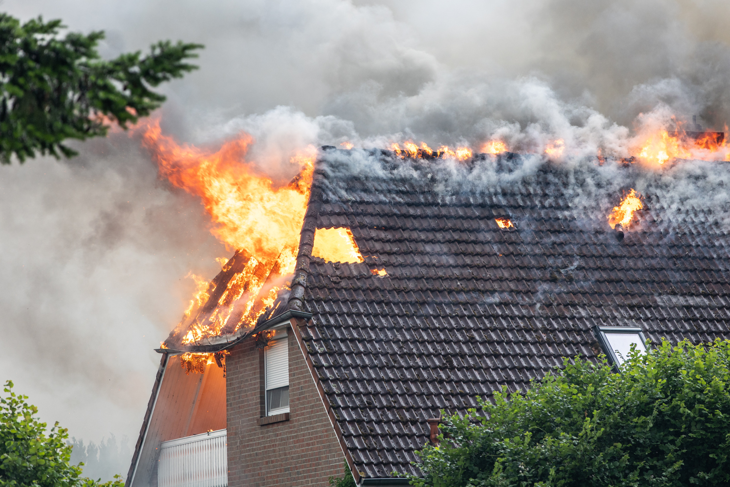 107/2026 FEU 2 Y – Dachstuhlbrand - 2